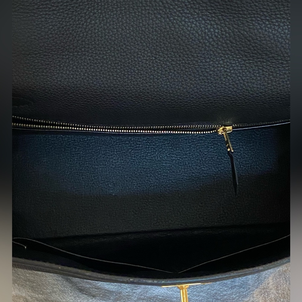 SOLD Hermes Kelly Retourne 28 in Noir Togo Leather with Gold Hardware - Picture 11 of 17